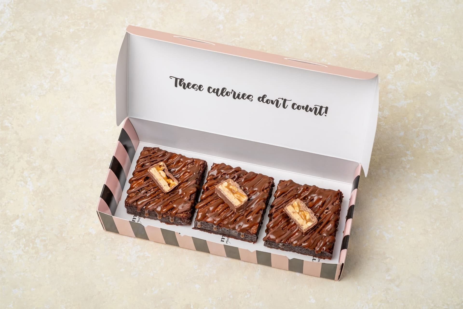 براونيز سنيكرز